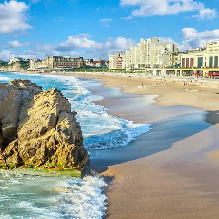 Biarritz, 2 Pieces, 4 Personnes - Fr-1-3-429